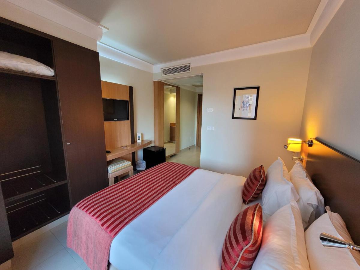 Hotel Tiba Tunis Exterior photo